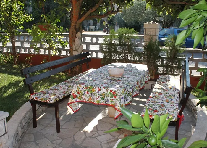 With Parking Space - 7039 Apartman Umag