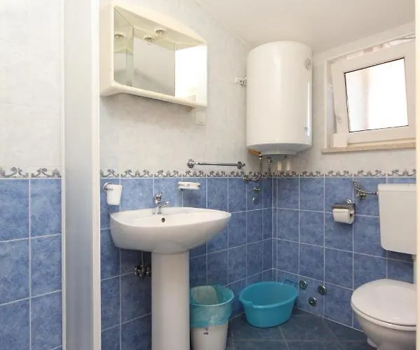 Apartman With Parking Space - 7039 *