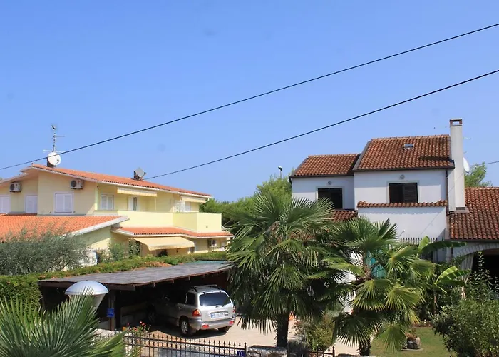 With Parking Space - 7039 Apartman