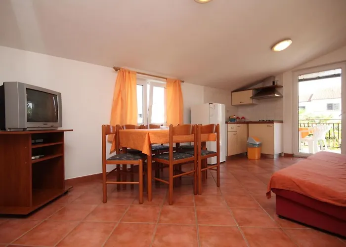 With Parking Space - 7039 Umag