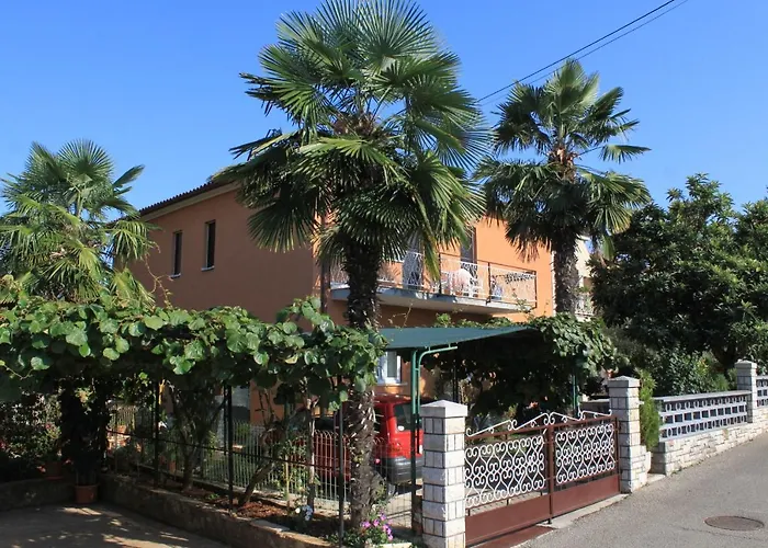 With Parking Space - 7039 우마그